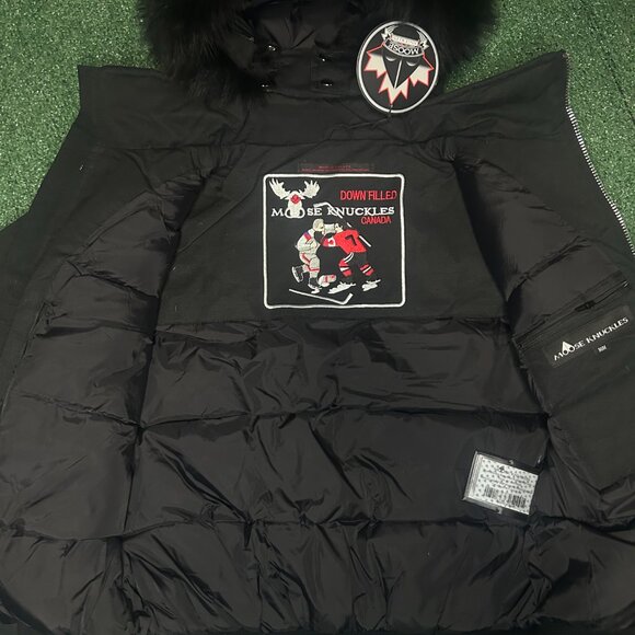 Moose Knuckles Bomber Jacket With Fur Black Size Medium - Picture 6 of 14